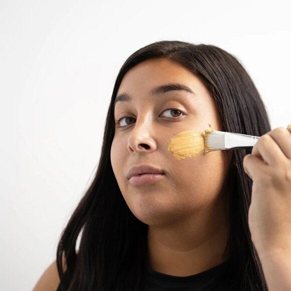 SONÄGE Saffron Energizing Hydrating Face Mask - Picture 5 of 7